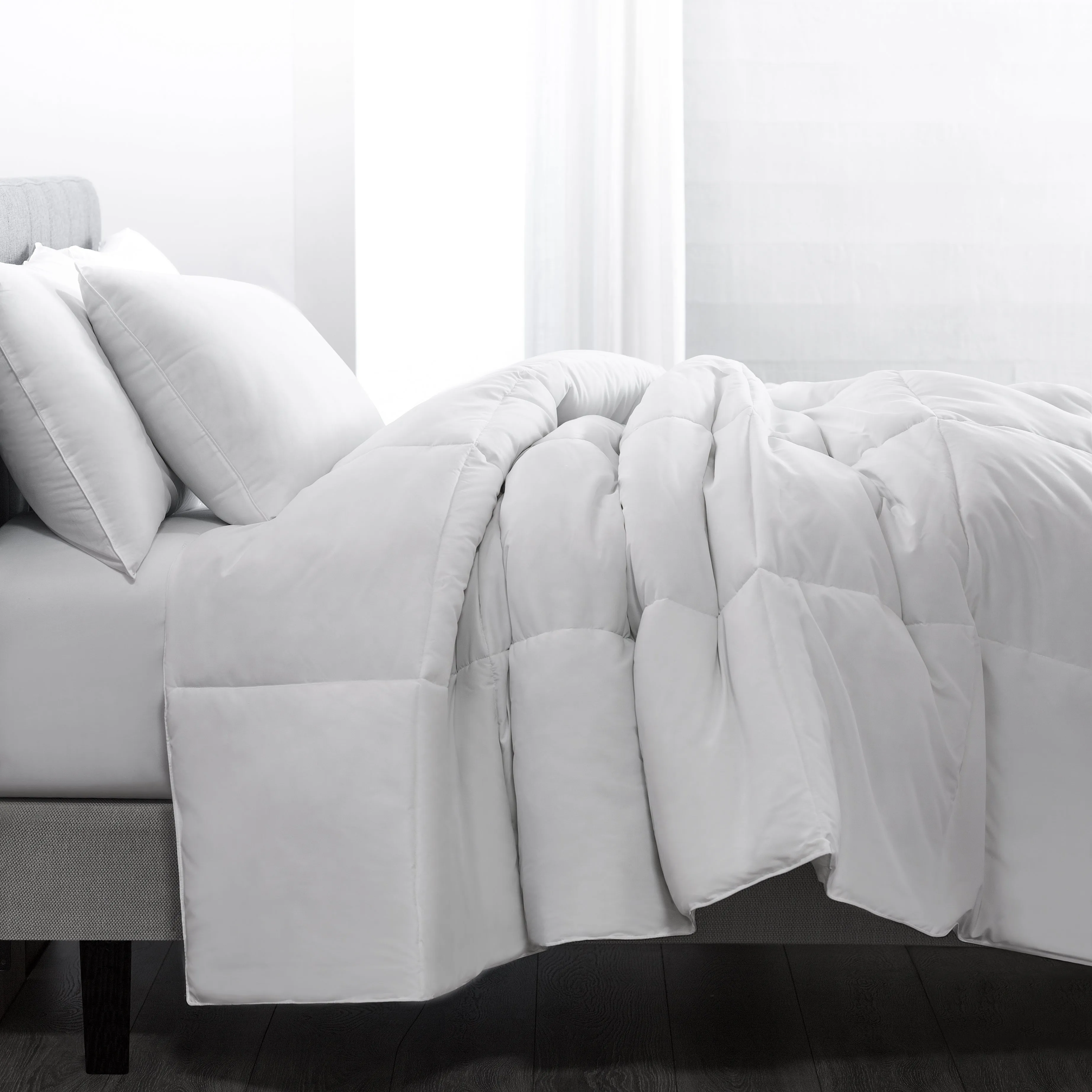 Classic Peachy Down Alternative Twin Comforter