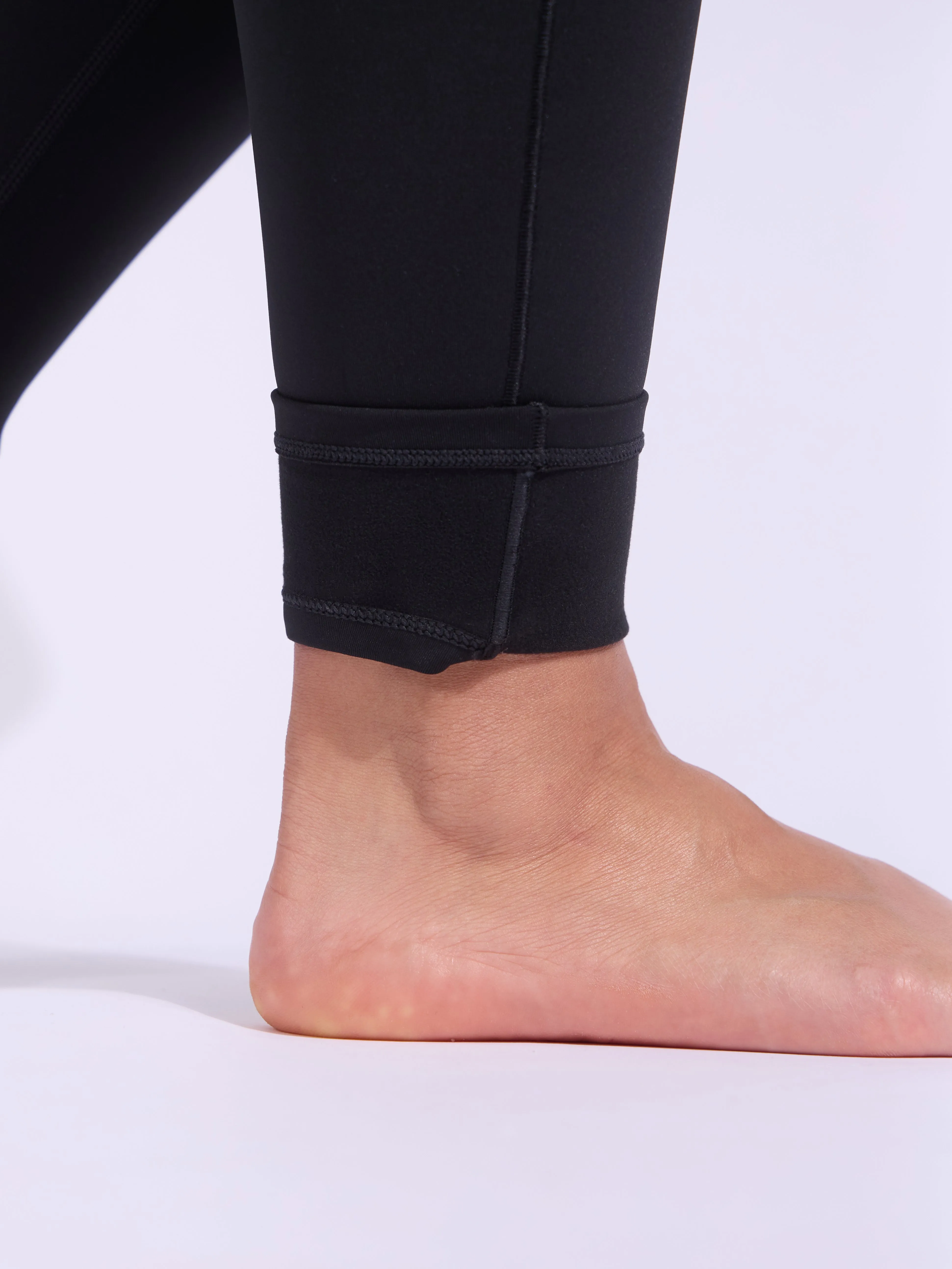 Colorado Pocket Legging - Onyx Black