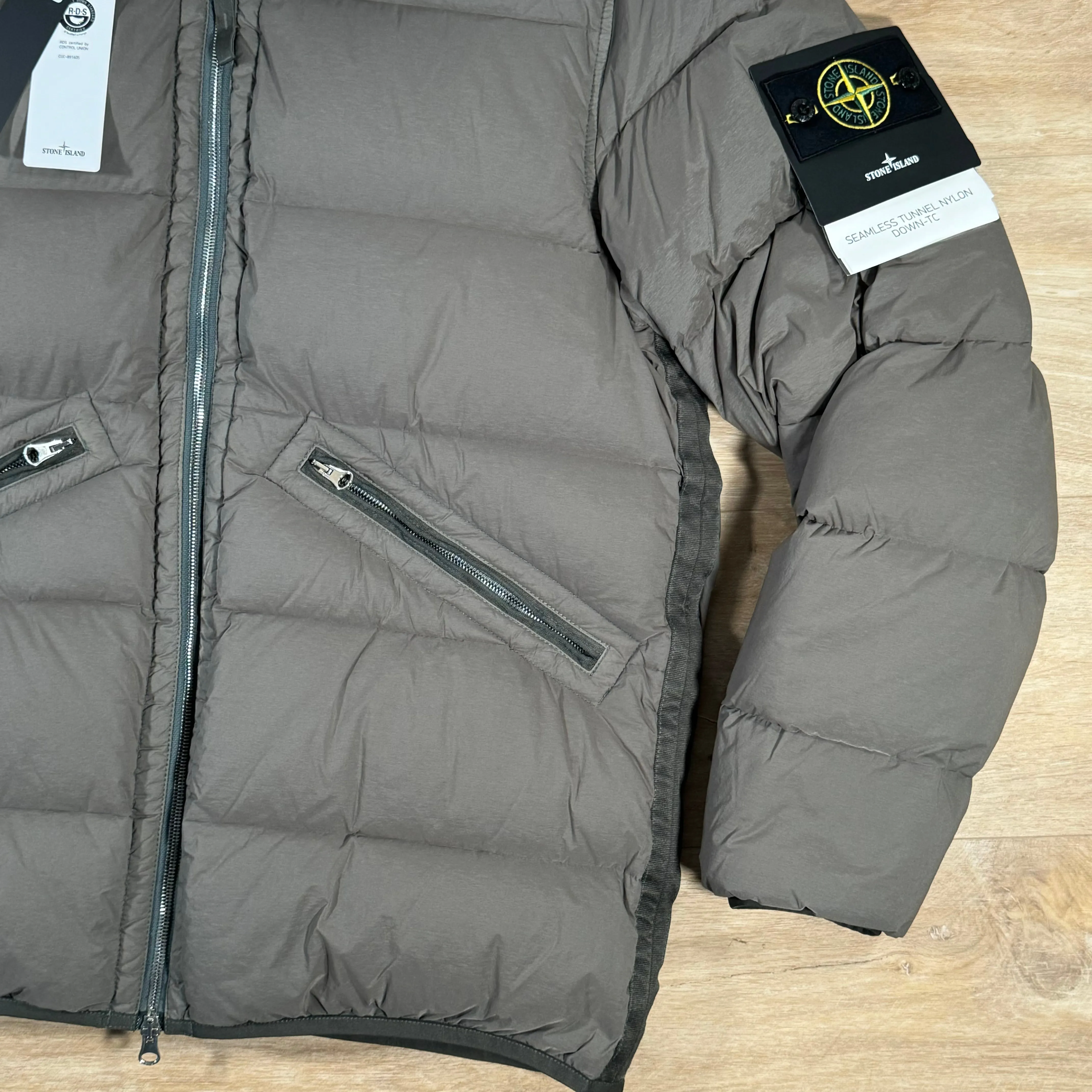 Stone Island Seamless Tunnel Down-TC Jacket in Walnut Brown